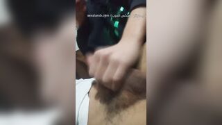 تجربتي الفريدة مع سالب خدران في عالم سكس المثليين - سكس