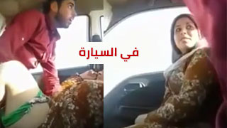 تجربة مثيرة: مغامرات مثيرة وخوف في السيارة مع ميلف جذابة - سكس