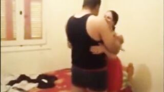 عندما تنشأ مشاعر بين الجارة وجارها - حكاية عشق مثيرة سكس عربي مصري